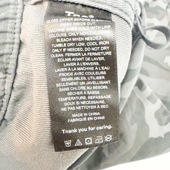 TNA Green Camouflage Printed Jogger Drawstring Style Pant Size XS - Picture 7 of 9